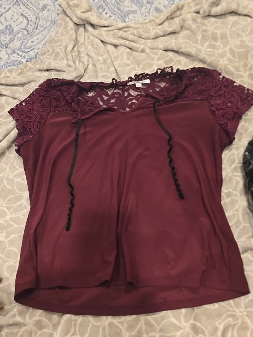 ❤️5/$25 Like New Beautiful Shirt
